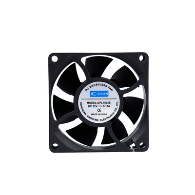 70x70x25m 12V 24V 70mm Ventilateur axial Industrial DC pour l'alimentation électrique